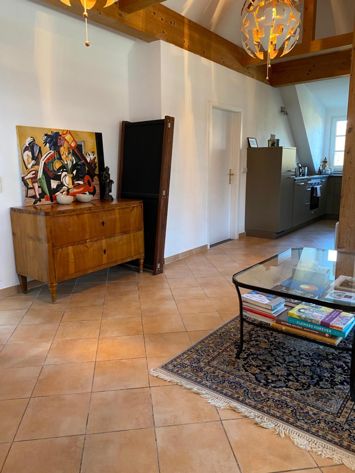 Appartement Helle Und Ruhige Dachgeschosswohnung München
